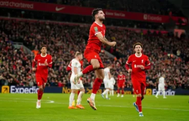 Liverpool domina o West Ham e garante vaga nas próximas fases da Copa da Liga Inglesa