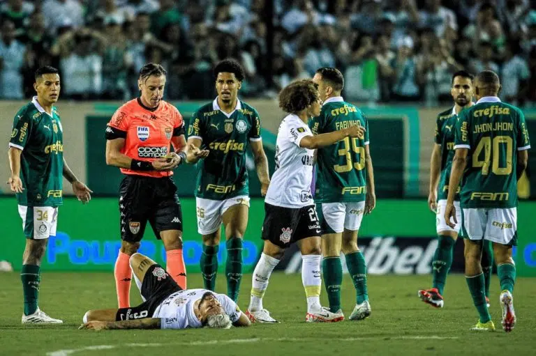 Desfalque no Corinthians: Yuri Alberto sofre fissura na costela e fica fora dos próximos jogos